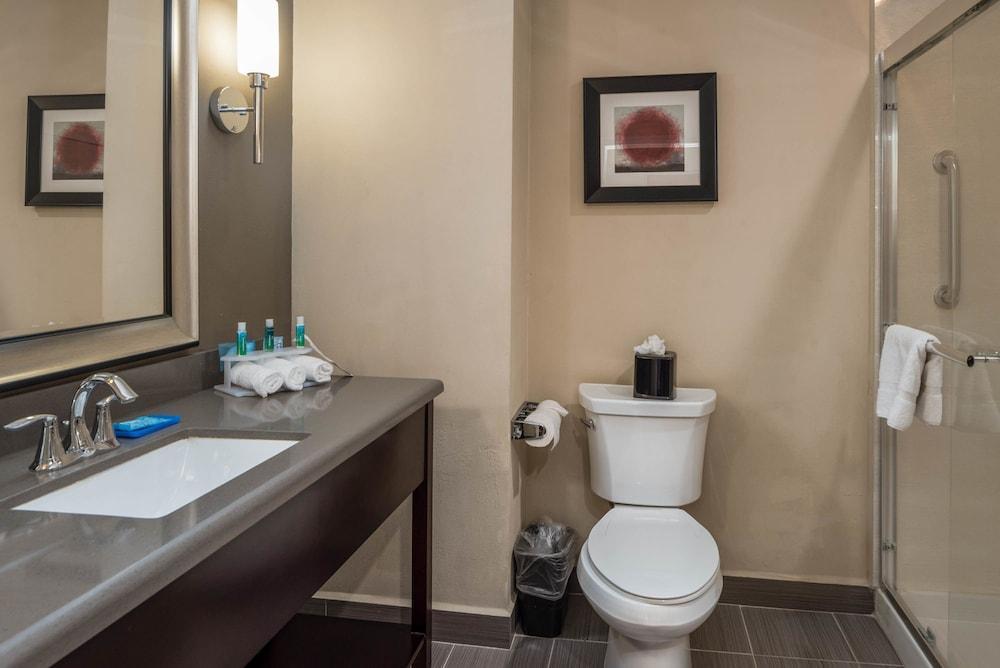 Holiday Inn Express & Suites Lantana By Ihg Екстер'єр фото