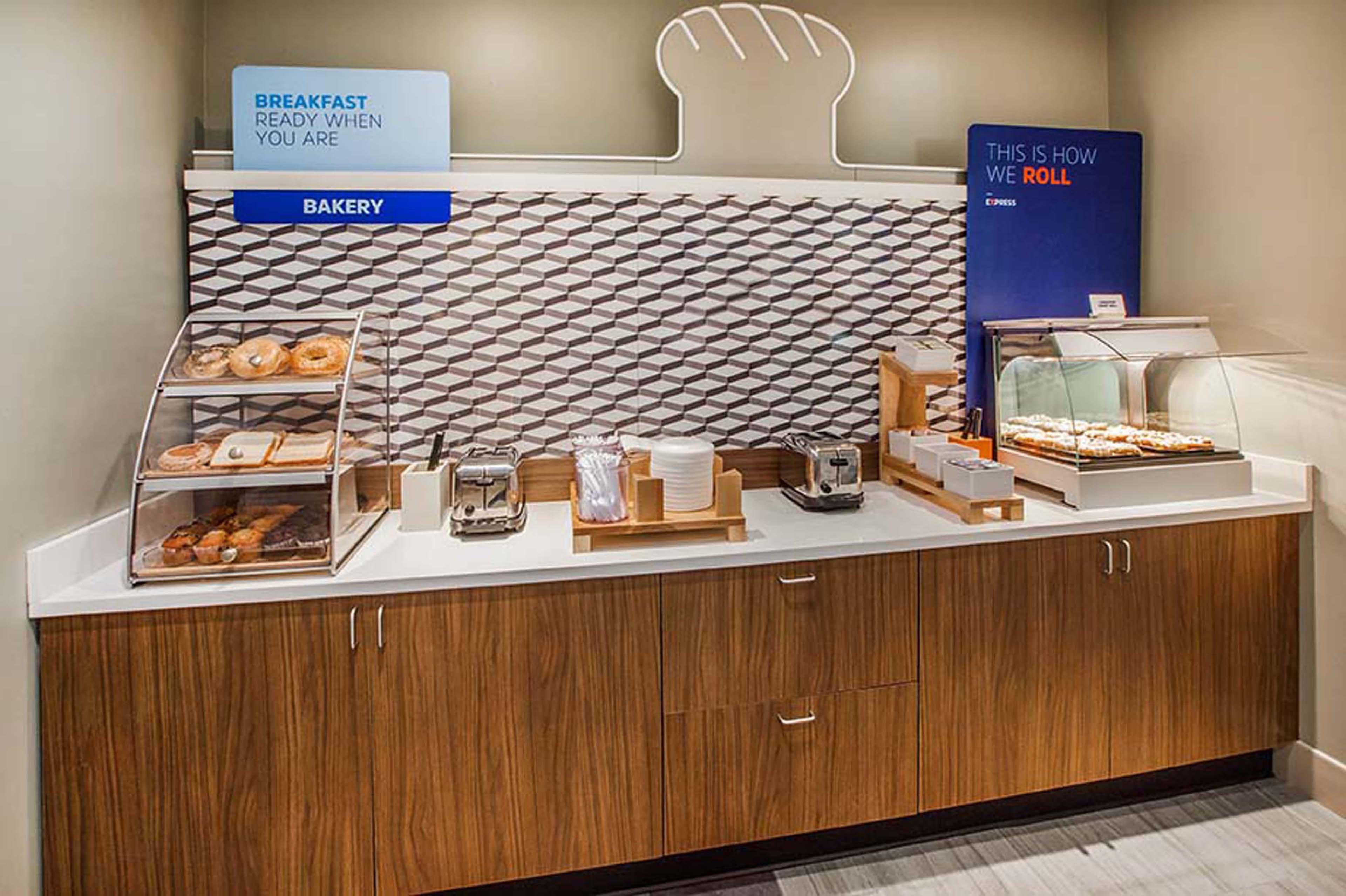 Holiday Inn Express & Suites Lantana By Ihg Екстер'єр фото